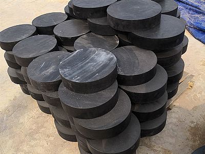 东乌珠穆沁旗板式橡胶支座由若干层橡胶片与薄钢板经加压硫化
